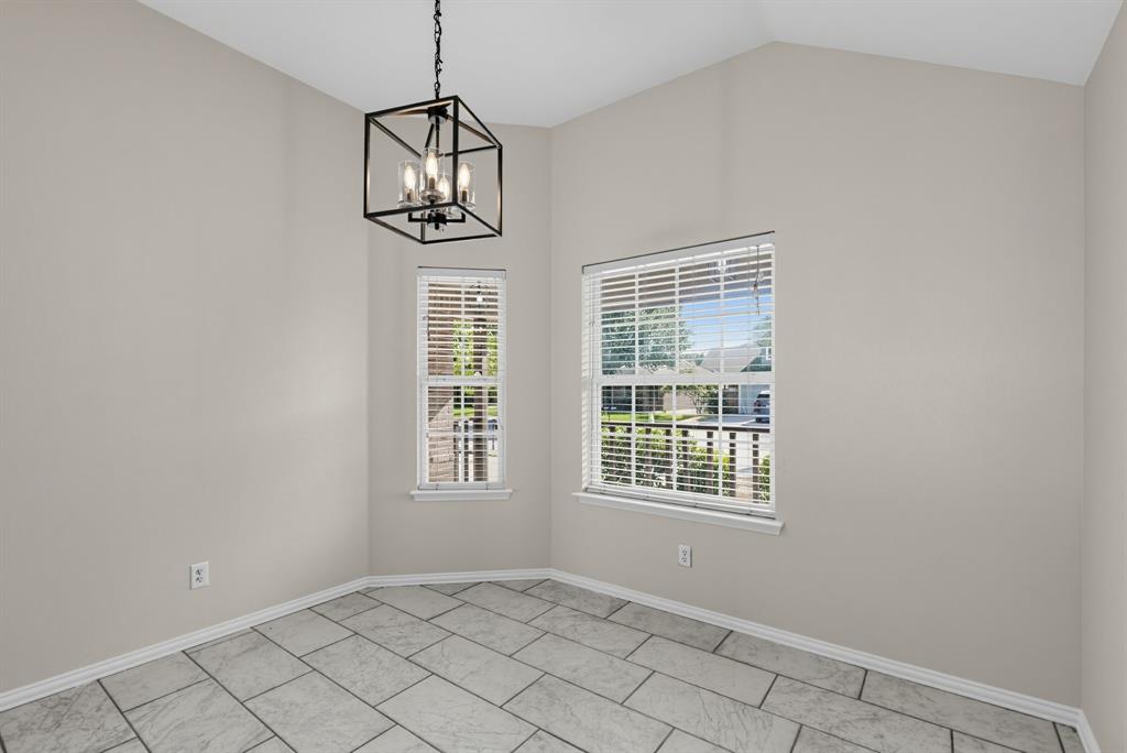 1655 Wildflower Drive, Waxahachie, TX 75165