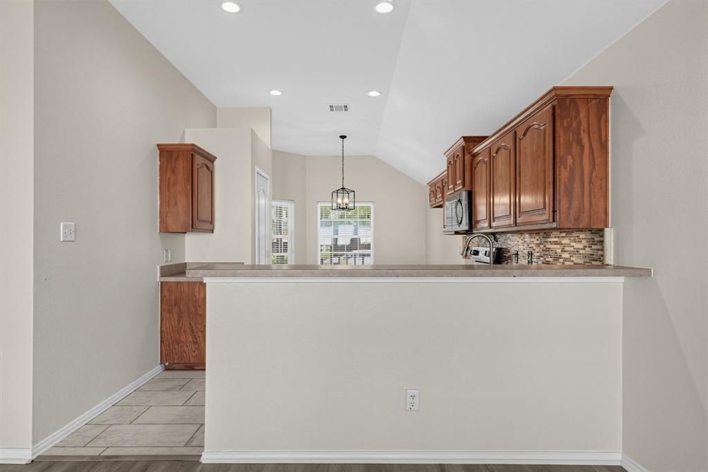 1655 Wildflower Drive, Waxahachie, TX 75165