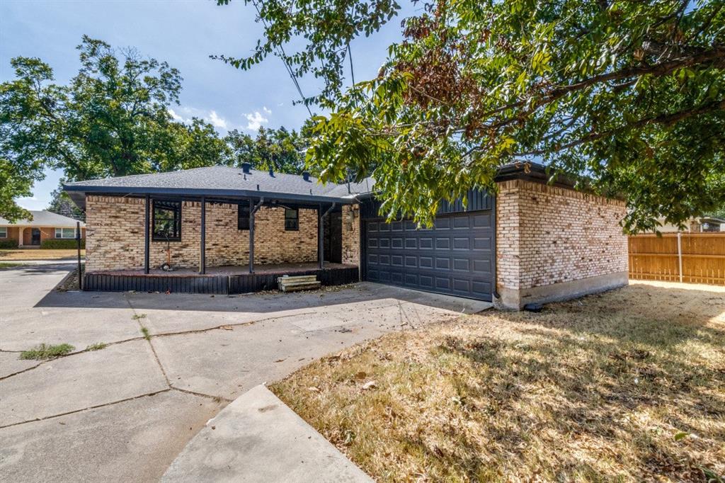 8435 Sweetwood Drive, Dallas, TX 75228