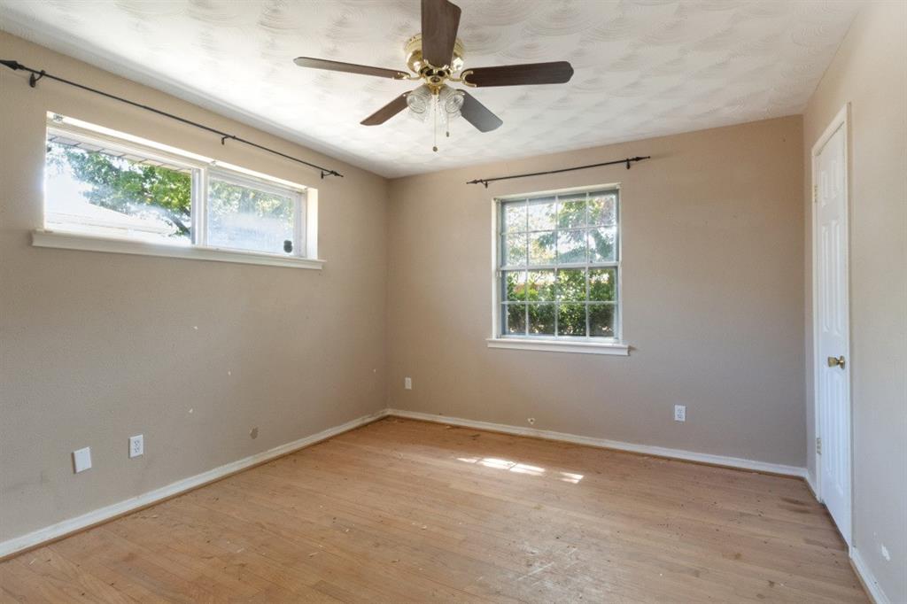 8435 Sweetwood Drive, Dallas, TX 75228