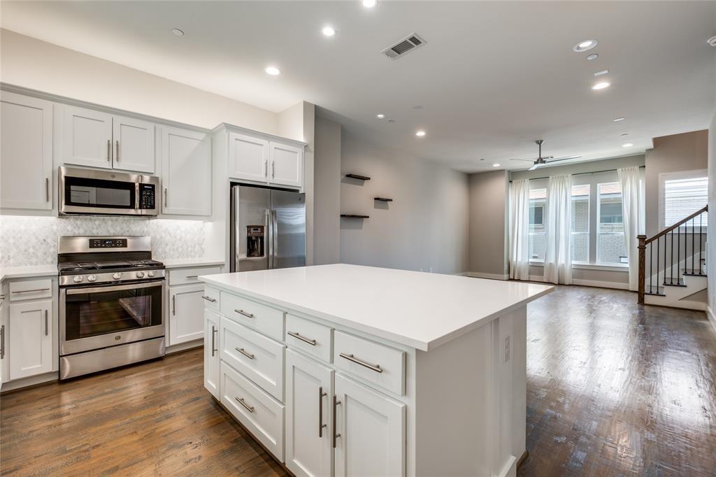 4914 Live Oak Street, #9, Dallas, TX 75206 4914 Live Oak Street, #9, Dallas, TX 75206