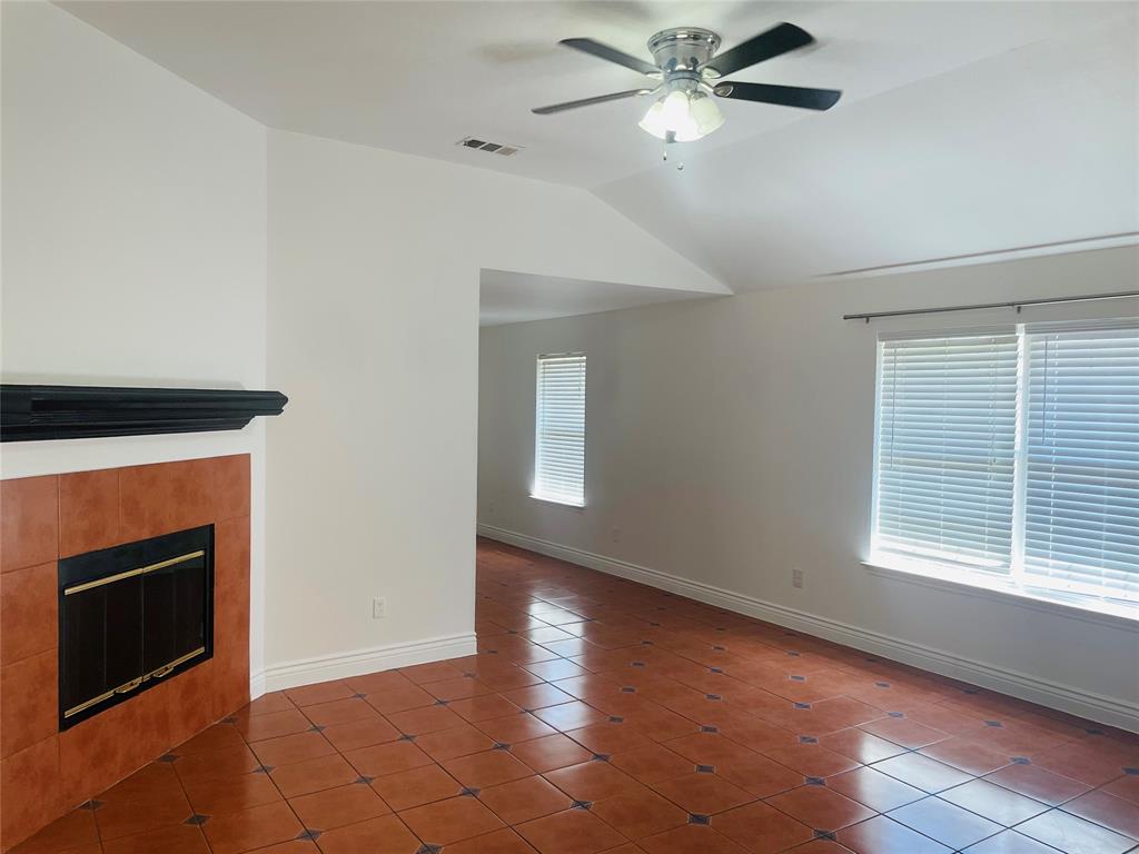 2534 Las Villas Avenue, Dallas, TX 75211