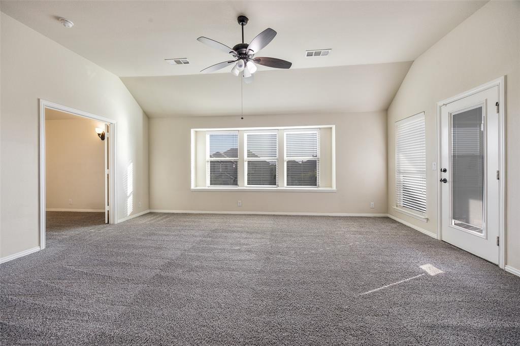 Vacant Upstairs 2nd Living/Loft
