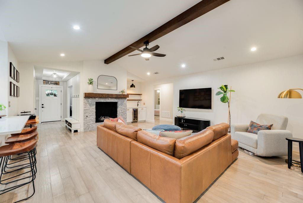 3208 Robin Road, Plano, TX 75075 3208 Robin Road, Plano, TX 75075