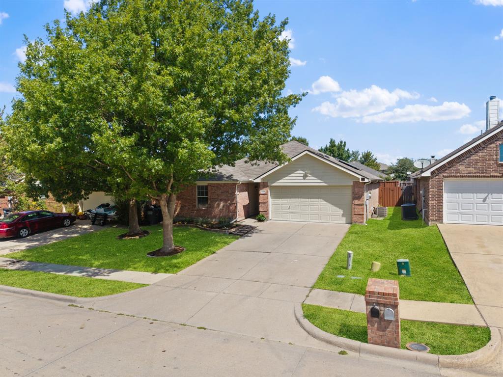 1110 Antoinette Drive, Princeton, TX 75407