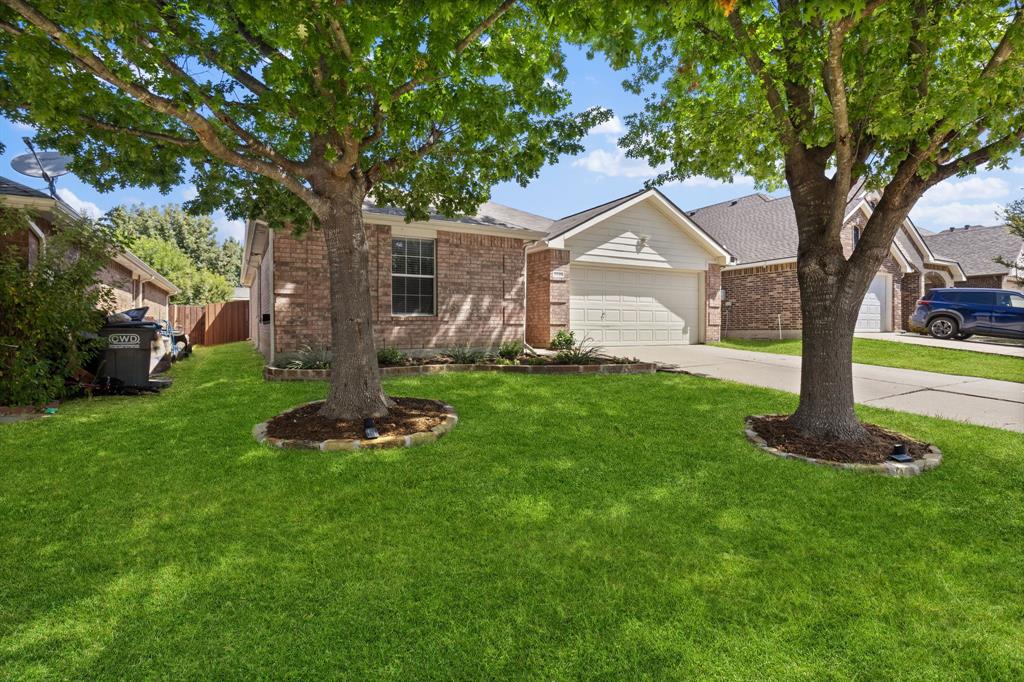 1110 Antoinette Drive, Princeton, TX 75407