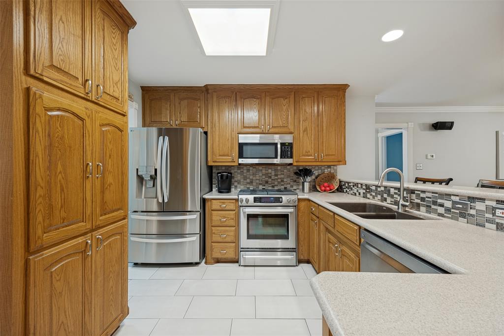 500 The Crossings Place, Lowry Crossing, TX 75069