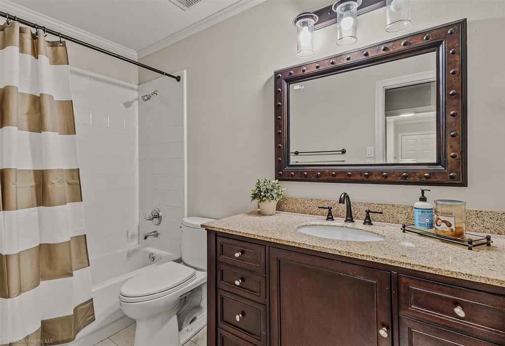 208 Lionhart Place, Rockwall, TX 75032