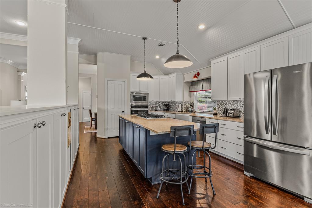 208 Lionhart Place, Rockwall, TX 75032