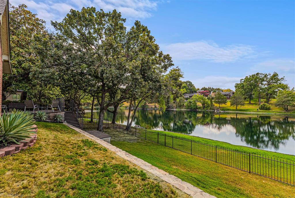 208 Lionhart Place, Rockwall, TX 75032