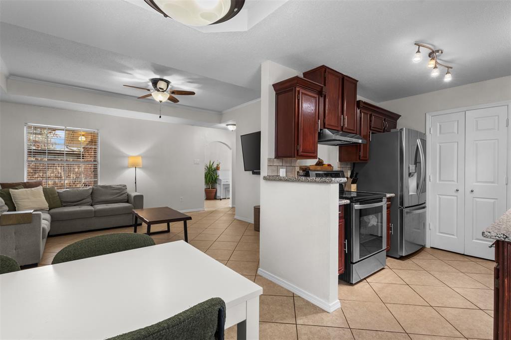 523 Glen Cove Street, Seagoville, TX 75159