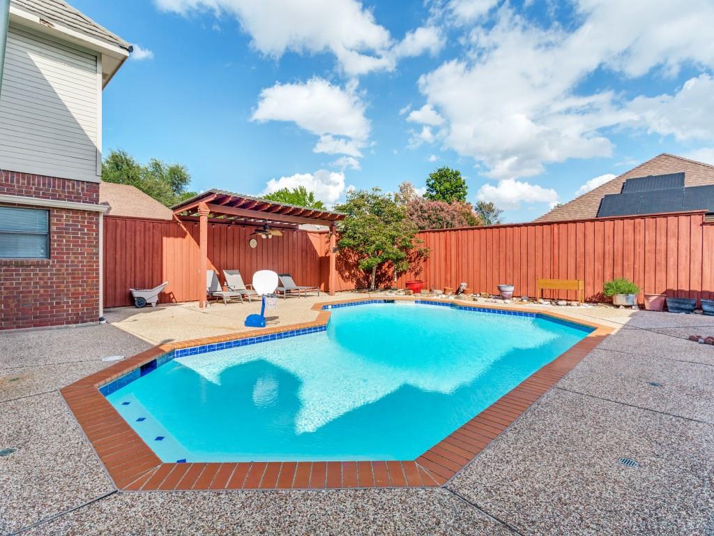 7015 Nicki Street, Dallas, TX 75252