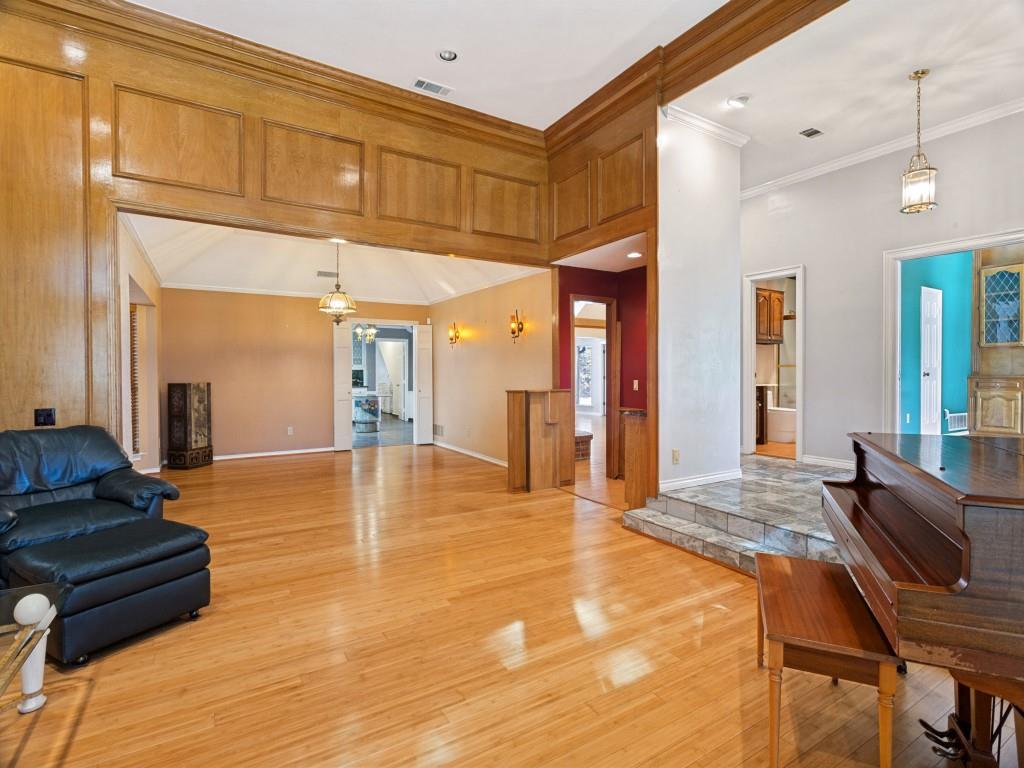 7015 Nicki Street, Dallas, TX 75252