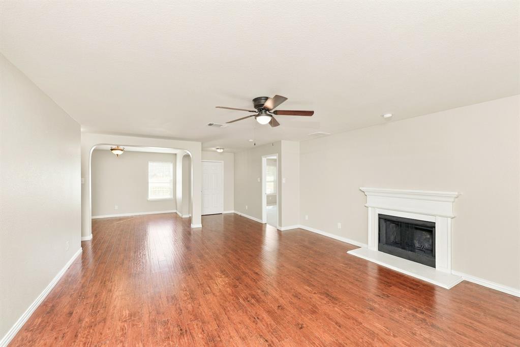 3911 Alpha Way, Midlothian, TX 76065
