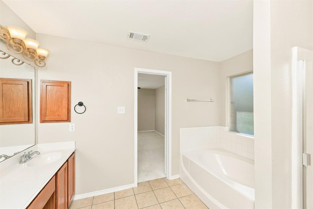 3911 Alpha Way, Midlothian, TX 76065