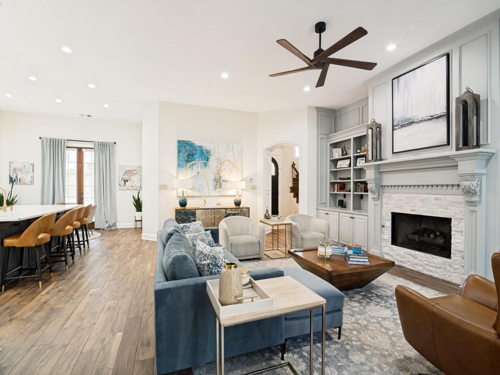 Living area is open to the kitchen and breakfast area