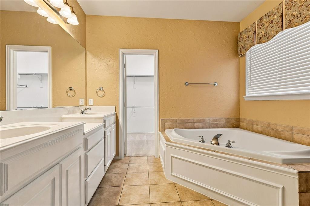 1713 Chessington Lane, McKinney, TX 75072