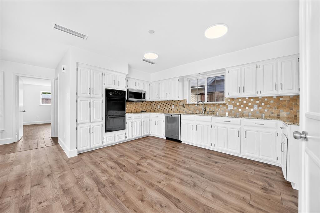 908 Via Barcelona, Mesquite, TX 75150