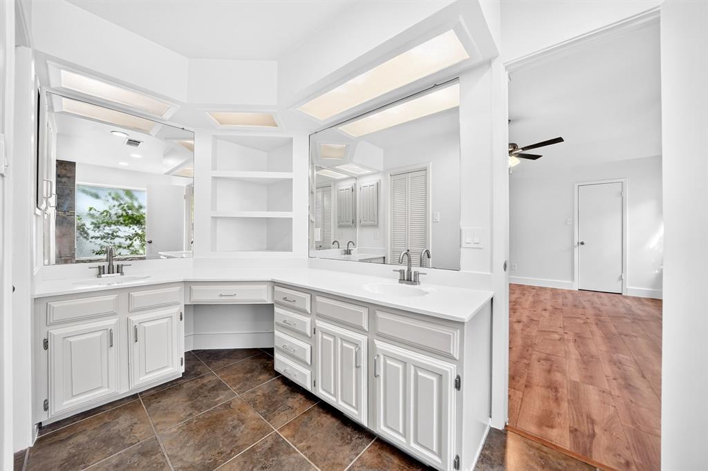 908 Via Barcelona, Mesquite, TX 75150
