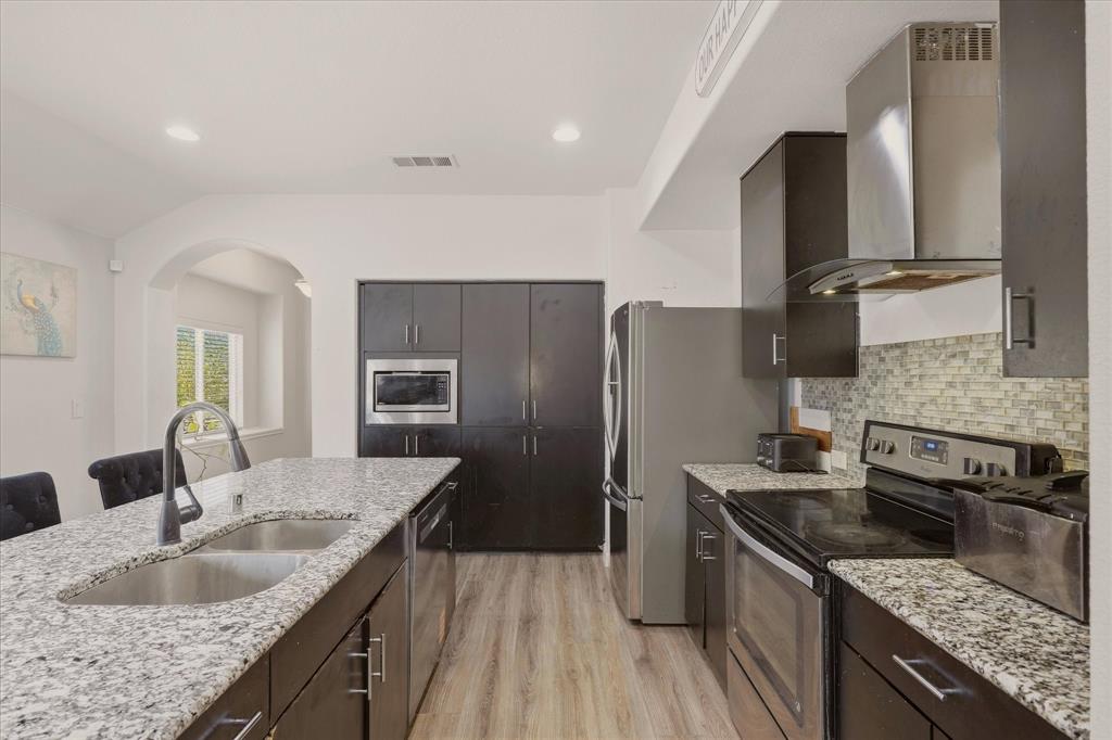 4105 Candleberry Lane, Heartland, TX 75126