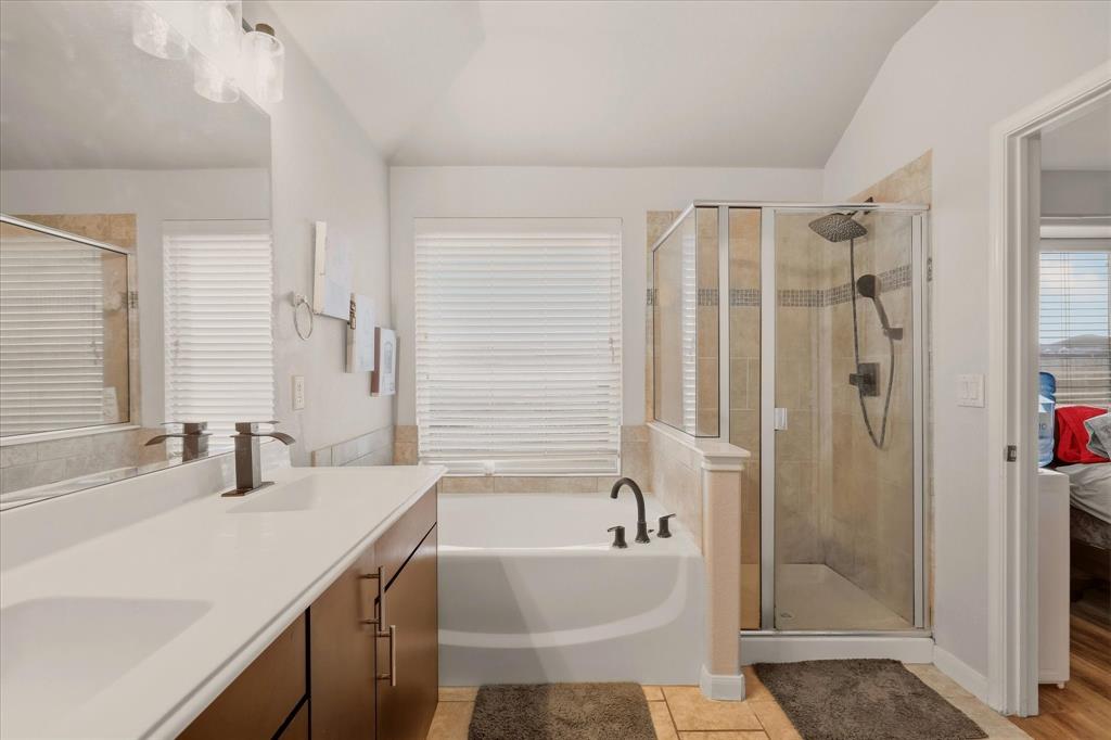 4105 Candleberry Lane, Heartland, TX 75126