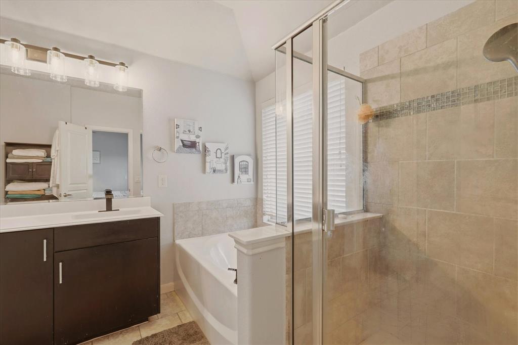 4105 Candleberry Lane, Heartland, TX 75126