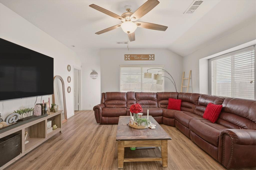 4105 Candleberry Lane, Heartland, TX 75126