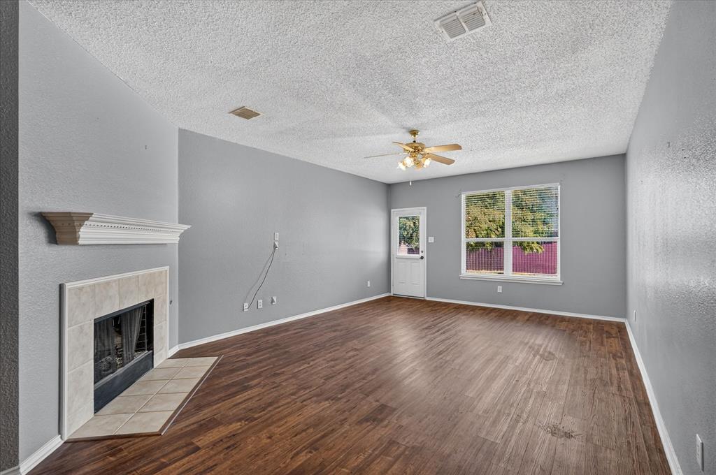 2828 Clear Creek Drive, Rockwall, TX 75032