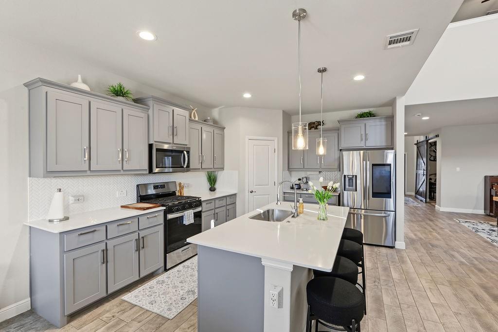 1221 Boulder Drive, Cedar Hill, TX 75104