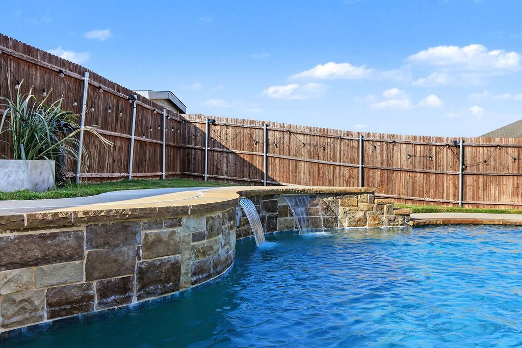 1221 Boulder Drive, Cedar Hill, TX 75104