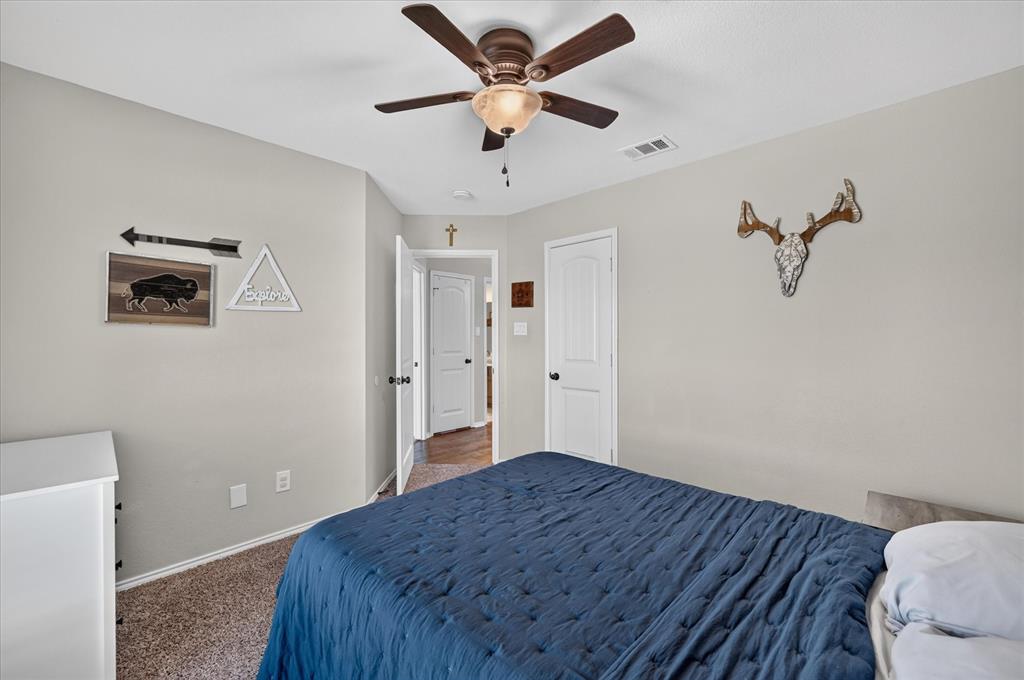 6460 Fox Run Dr., Midlothian, TX 76065