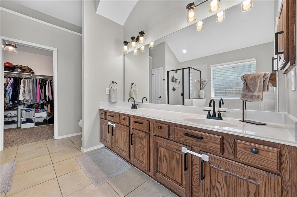 6460 Fox Run Dr., Midlothian, TX 76065