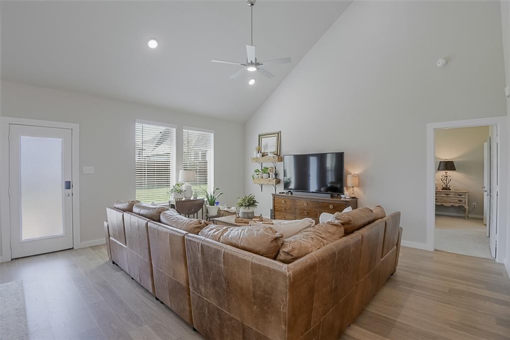 540 Moonrise Street, Waxahachie, TX 75165