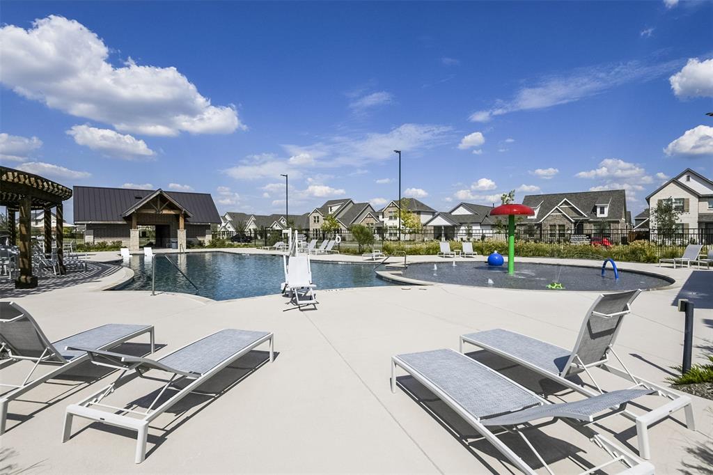 540 Moonrise Street, Waxahachie, TX 75165