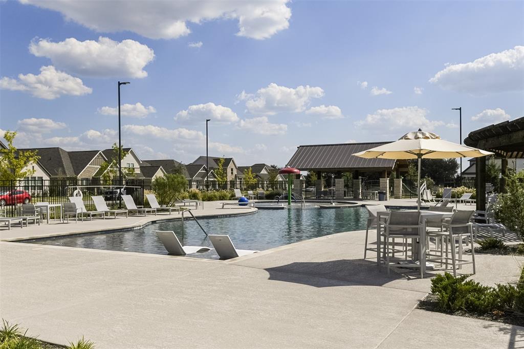 540 Moonrise Street, Waxahachie, TX 75165