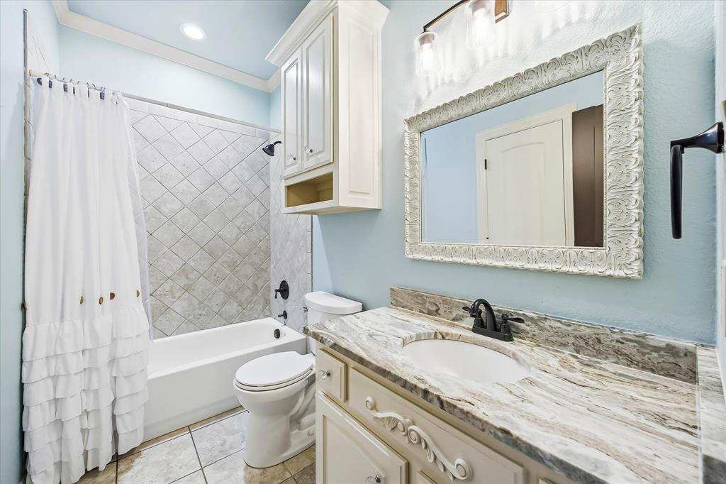1739 Bison Meadow Lane, Heath, TX 75032