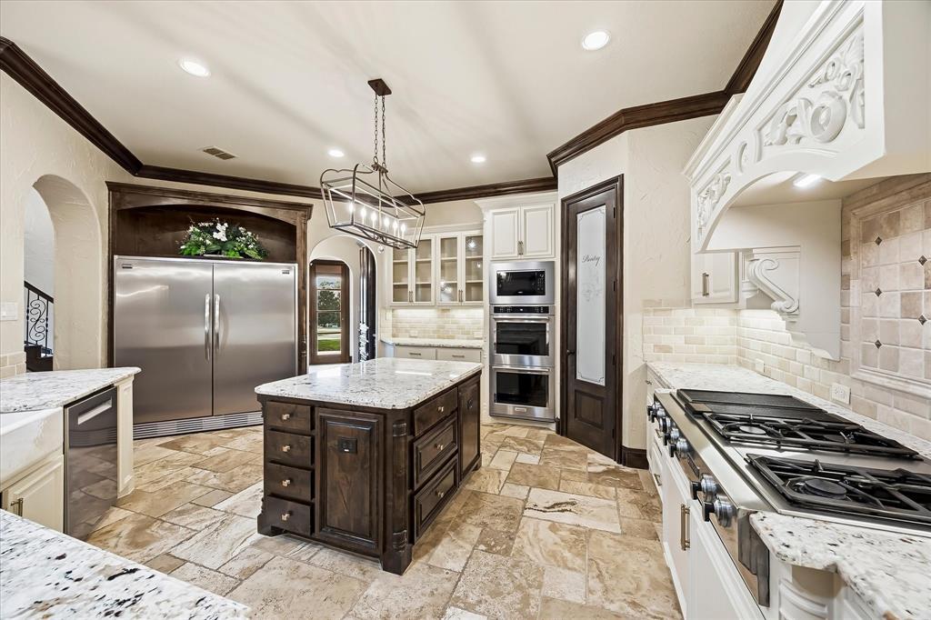 1739 Bison Meadow Lane, Heath, TX 75032