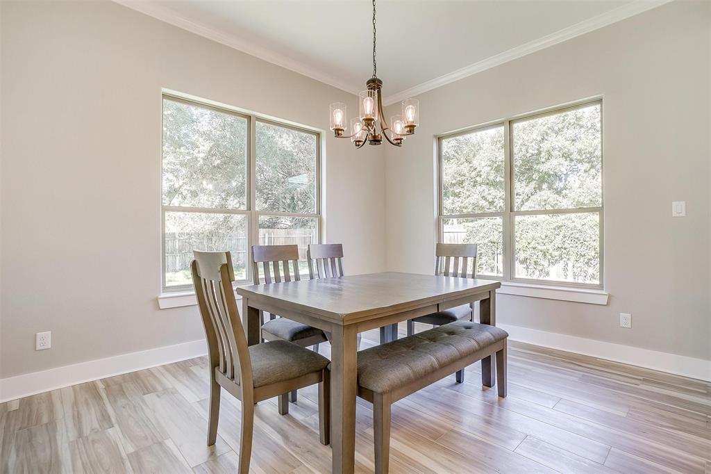 908 Meadowlark Lane, Granbury, TX 76048