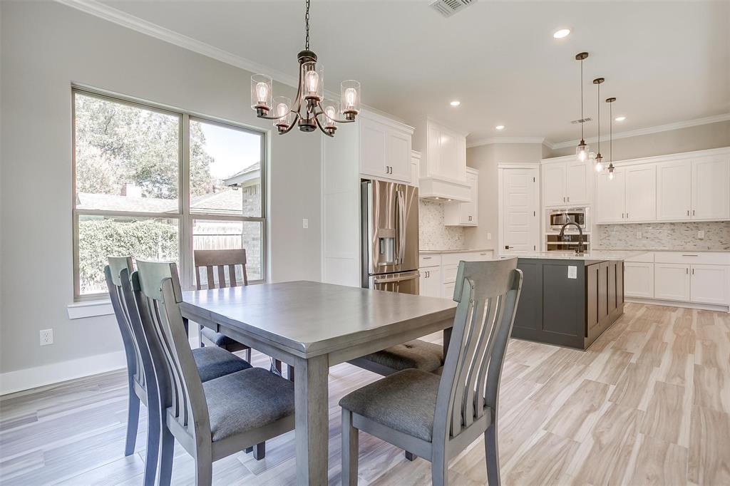 908 Meadowlark Lane, Granbury, TX 76048