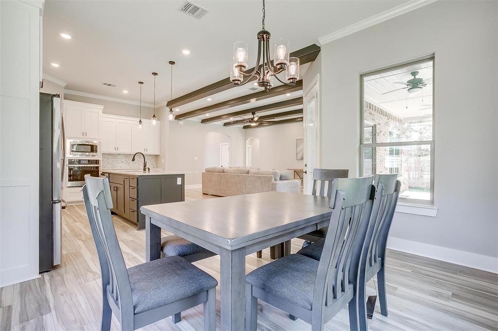 908 Meadowlark Lane, Granbury, TX 76048