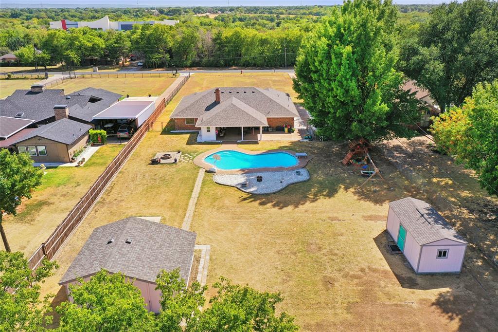 1710 Vineyard Road, Grand Prairie, TX 75052