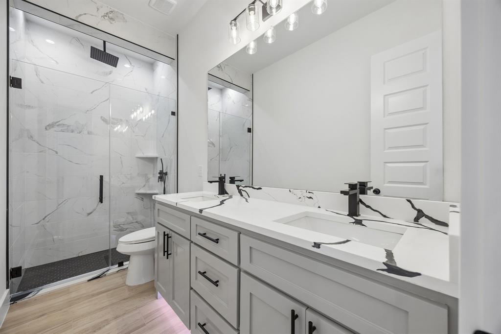 1822 S Marsalis Avenue, Dallas, TX 75216