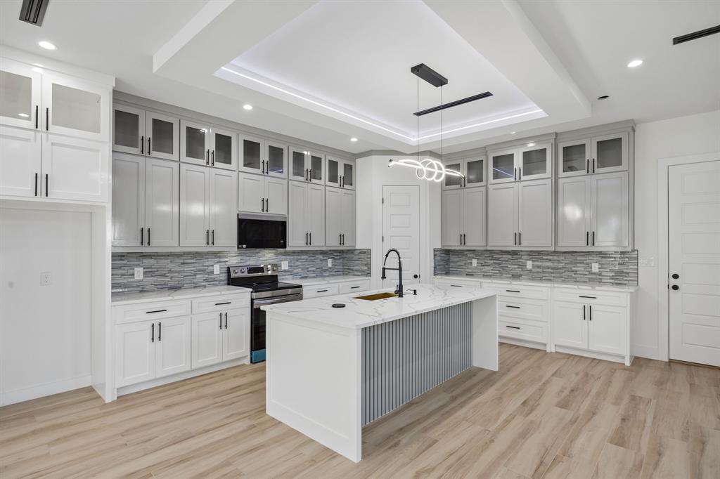 1822 S Marsalis Avenue, Dallas, TX 75216