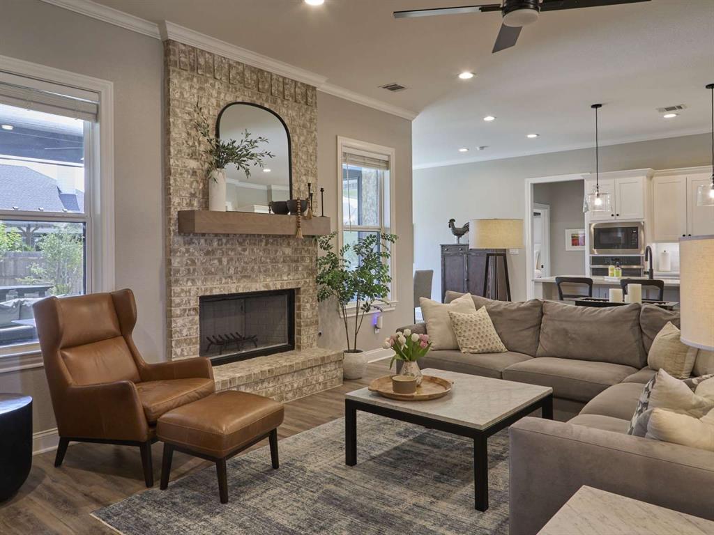 10124 Charmwood Drive, Waco, TX 76712 10124 Charmwood Drive, Waco, TX 76712