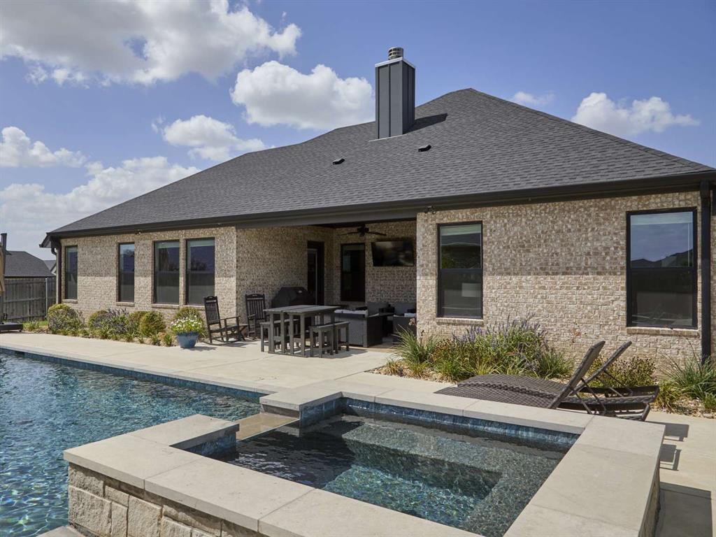 10124 Charmwood Drive, Waco, TX 76712