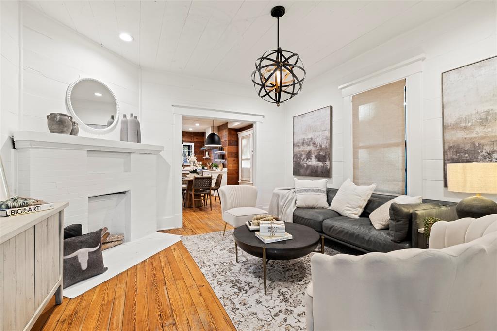 714 Melba Street, Dallas, TX 75208