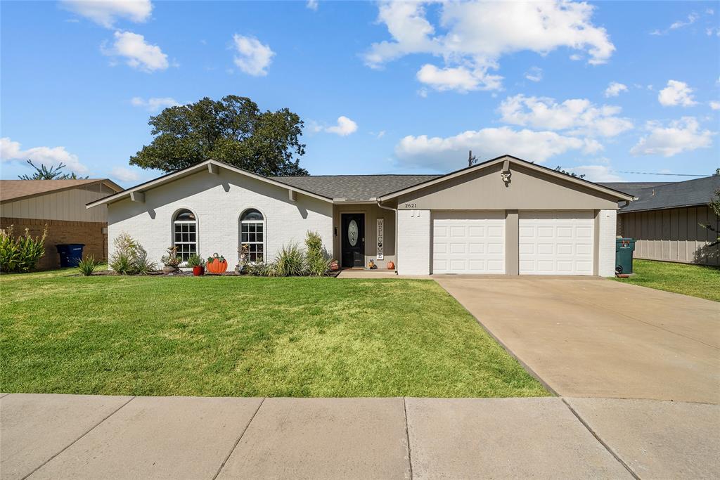 2621 Elk Grove Road, Carrollton, TX 75007 2621 Elk Grove Road, Carrollton, TX 75007