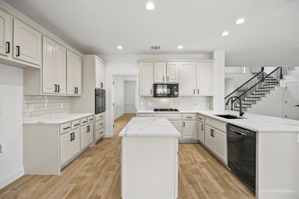 1902 Benedict Court, Rowlett, TX 75088
