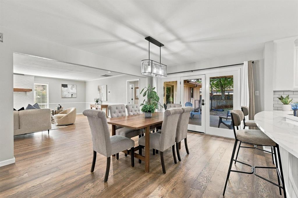 Open dining area flowing into the main living space