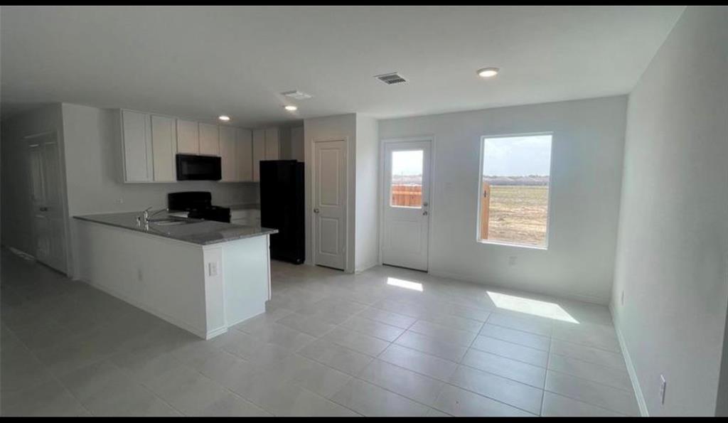 1817 Mallen Farm Ridge, Crandall, TX 75114